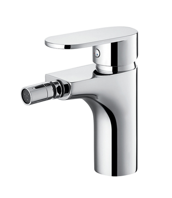 Elegant Single Handle Bidet Faucet With 360° Swivel Nozzle Wear Resistance