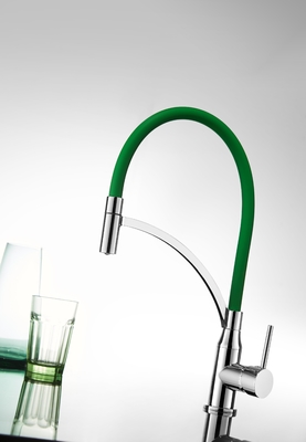 Silicone Hose Chrome Finish Kitchen Mixer Faucet Water Saving Corrosion Resistance